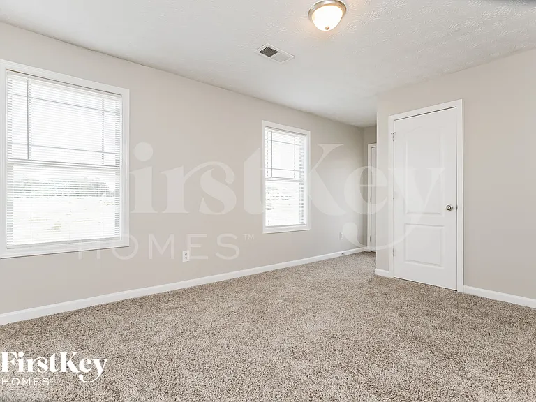 1126 McConaughy Ct — Photo 7