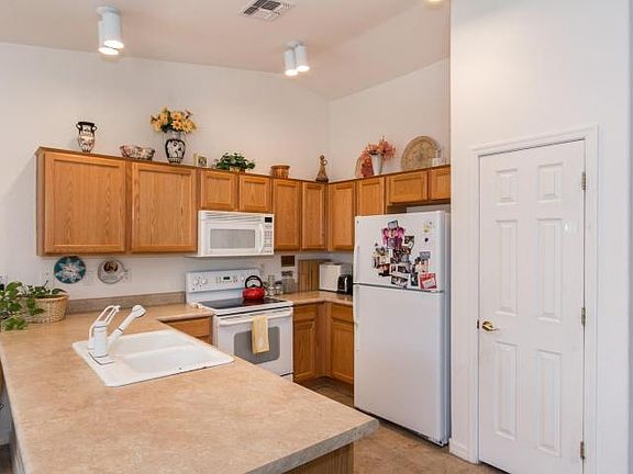 4th image of 3499 E Hazeltine Way