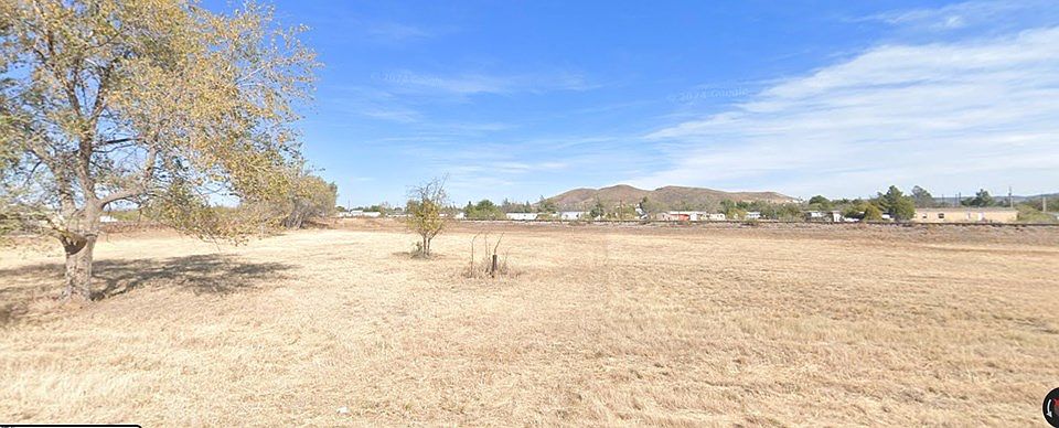 2nd image of S 13th St