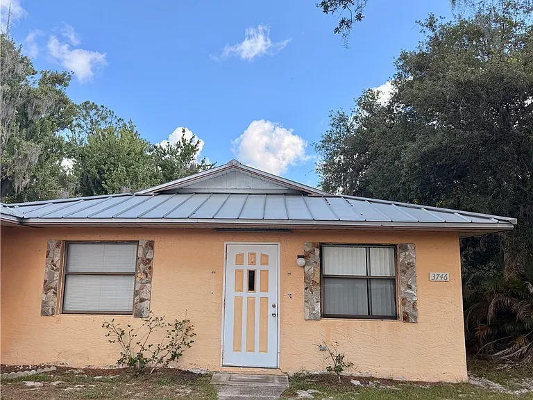 3746 Skipper Rd — Photo 1