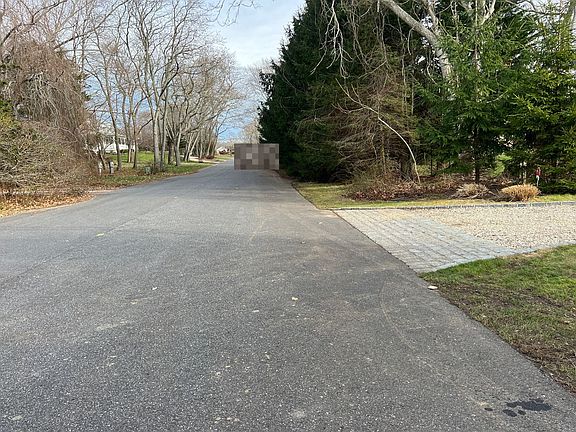 4th image of 4 Freds Ln