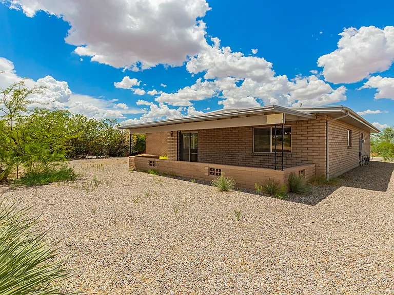 16381 S Observatory Pl — Photo 3
