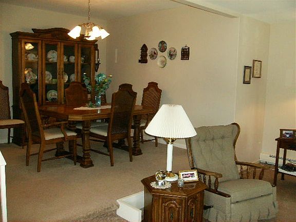 4th image of 2929 Sunnyside Dr APT B226