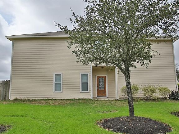 3rd image of 11630 Champions Green Dr
