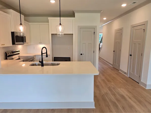 71 She Oak Dr, Huntsville, AL 35824