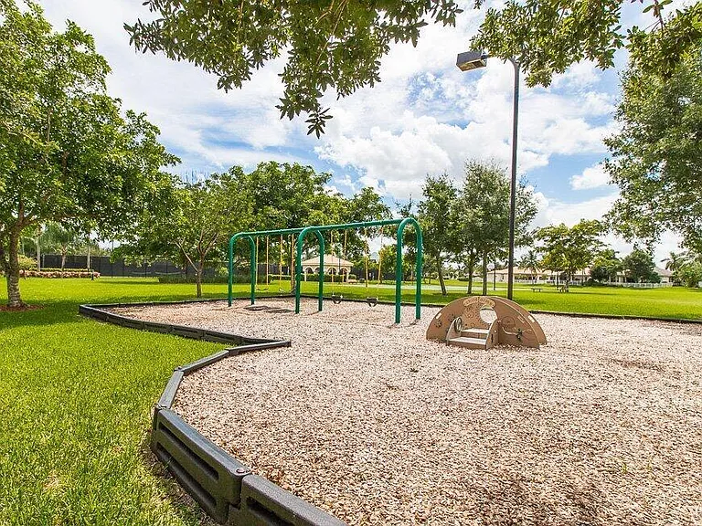 11750 Osprey Pointe Cir — Photo 44