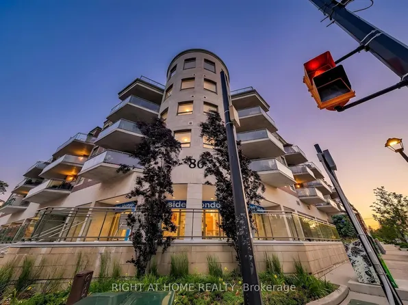 86 Woodbridge Ave #316, Vaughan, ON L4L 0E4