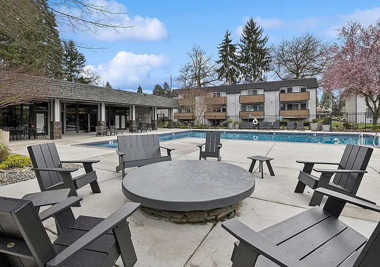 ReNew Lea Hill — Photo 43