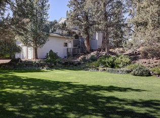 64885 Hunnell Rd, Bend, OR 97703