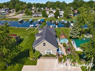 9909 N Marine Key Dr, Syracuse, IN