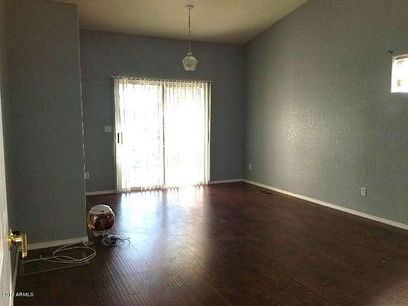 4th image of 10648 S River Terrace Dr