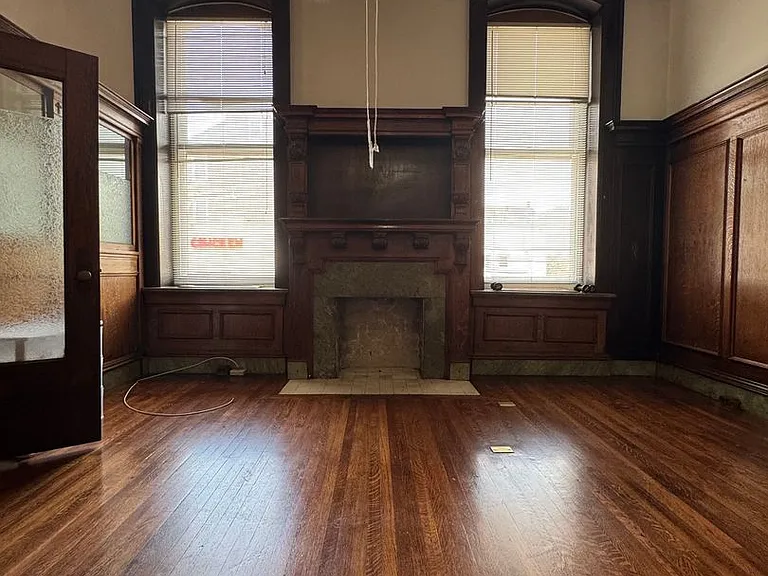 Cigar Factory Apartments — Photo 34