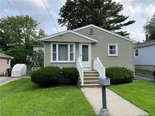 6 Wendell St, North Providence, RI 02911