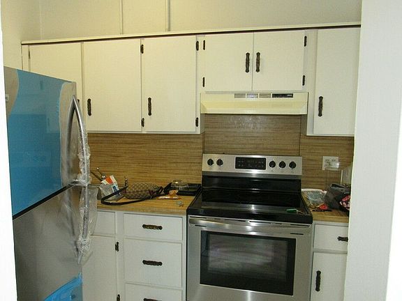 4th image of 1817 Astoria Blvd APT 2R