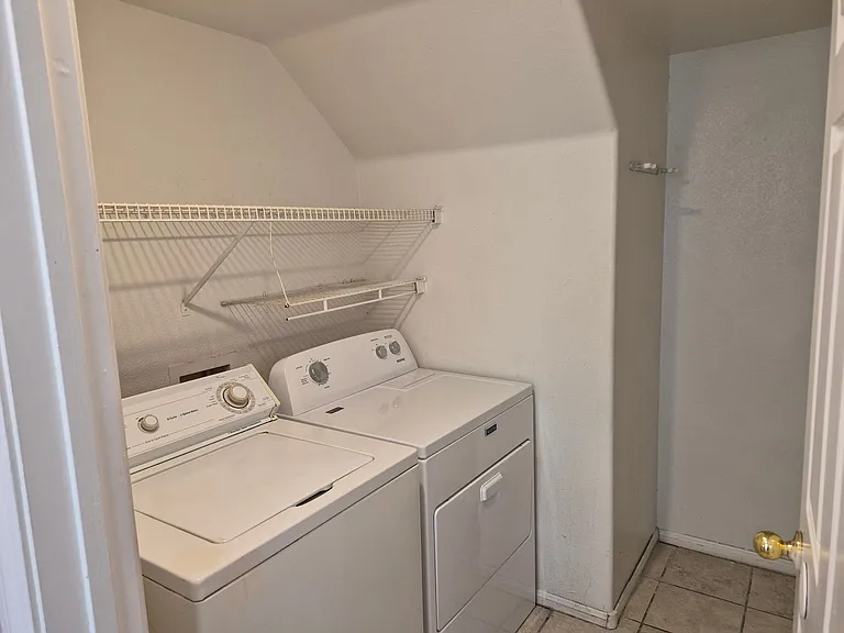 812 Bow Creek Ln — Photo 8