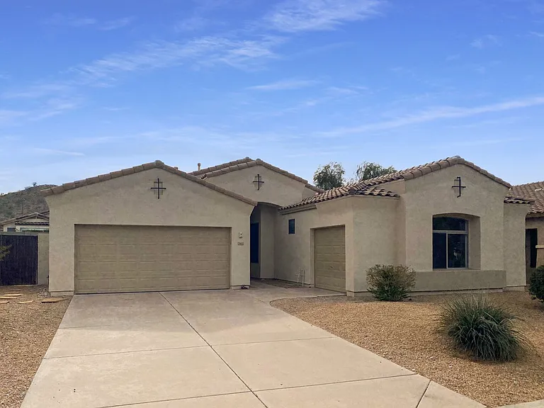 18651 W Sunrise Dr — Photo 1