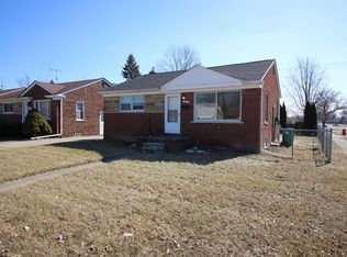 18014 Stephens Dr, Eastpointe, MI 48021