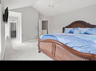 2552 Sandbourne Ln, Herndon, VA 20171