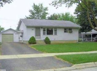 2630 Mohawk Rd, Waukegan, IL 60087