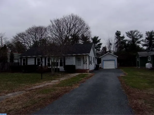 521 Oak Ln, Dover, DE 19901