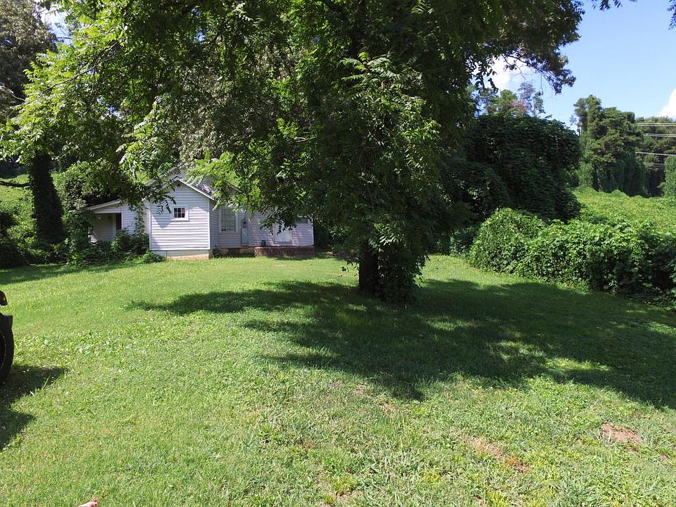 2nd image of 211 Nixon Rd