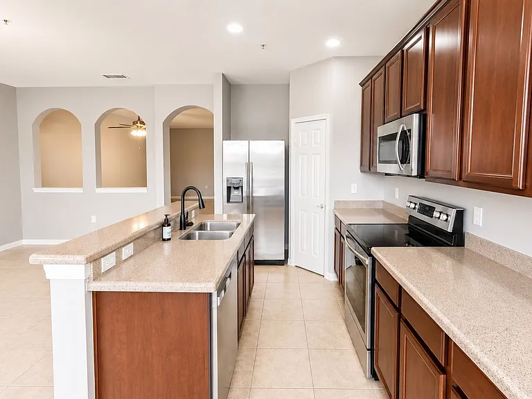 3696 Parkridge Cir #26-105 — Photo 8