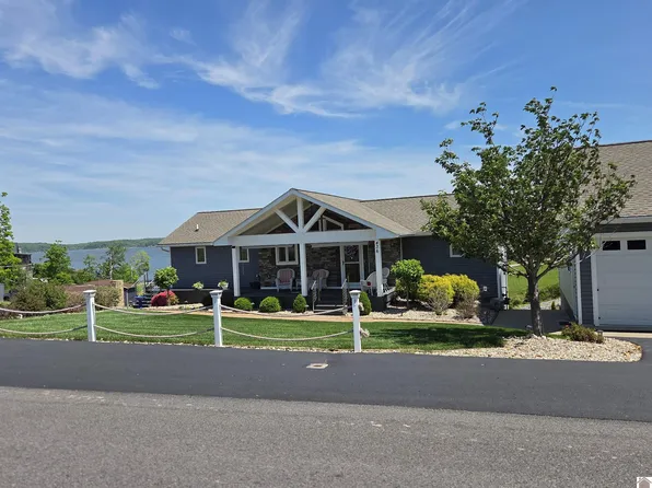 436 Sherwood Dr, Gilbertsville, KY 42044