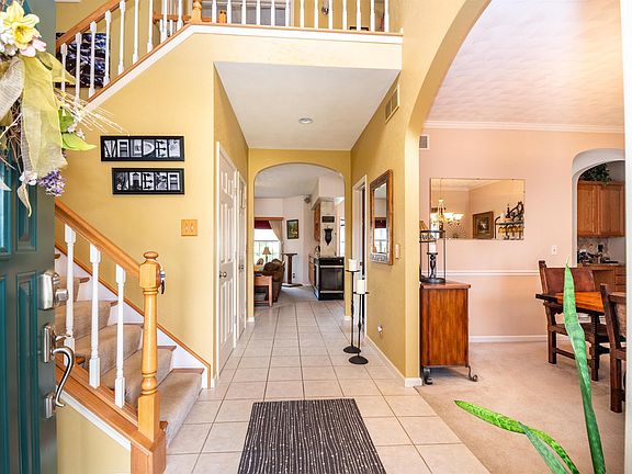 4th image of 309 W Copperfield Dr