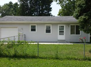 1775 N Dennis Ave, Decatur, IL 62526