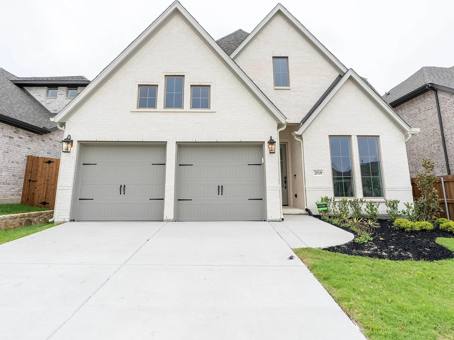 4 bed, 2619 sqft, $3,250 — Photo 1
