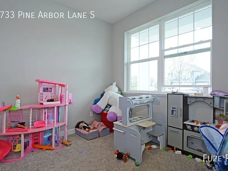 6733 Pine Arbor Ln S — Photo 8