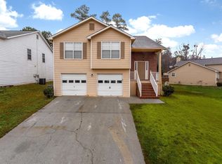 829 Pine Shoals Dr, College Park, GA 30349