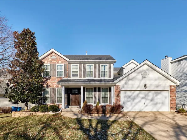 1163 Oak Borough Dr, Ballwin, MO 63021