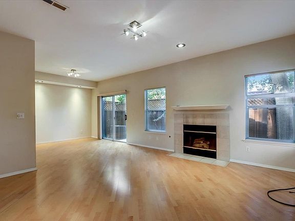 3rd image of 105 Chalet Woods Cir