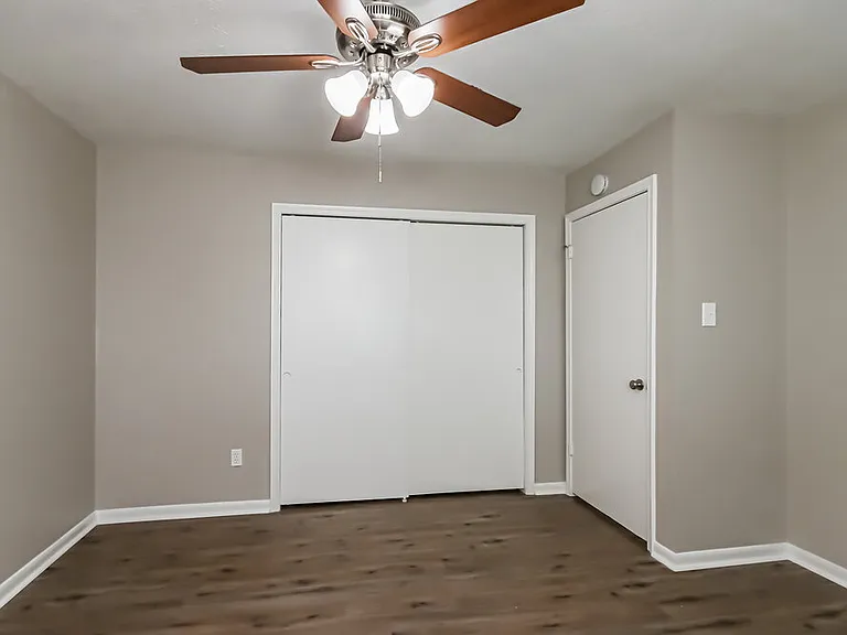 10015 Waving Fields Dr — Photo 14