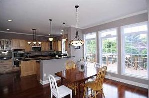 5th image of 752 Grimsley Dr