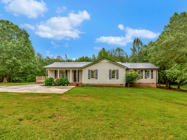 371 Mayors Dr, Walhalla, SC 29691