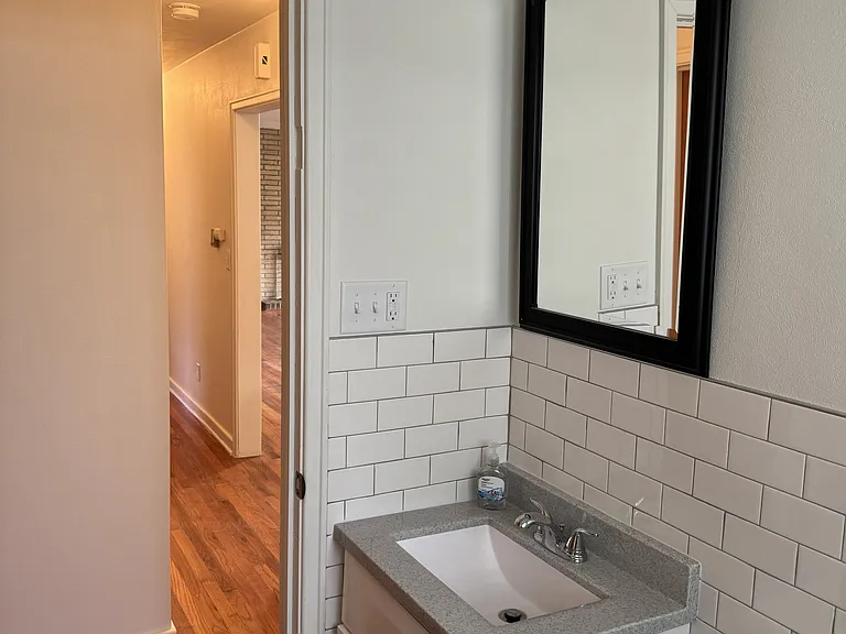 332 Avenue C — Photo 17