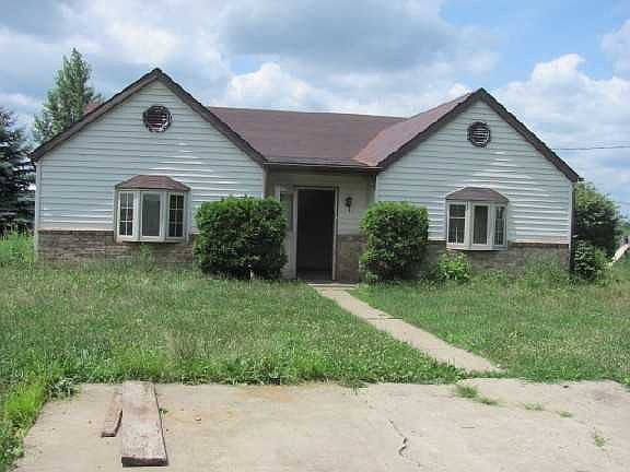 1st image of 321 Jefferson Blvd