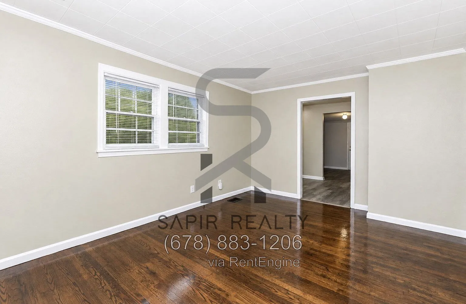 3 bed, 2.0 bath, 1036 sqft, $1,950 — Photo 2