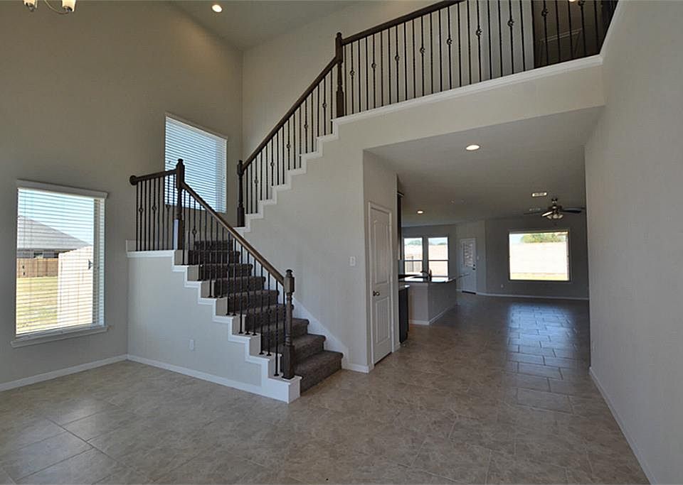 1st image of 2609 Kaman Ln