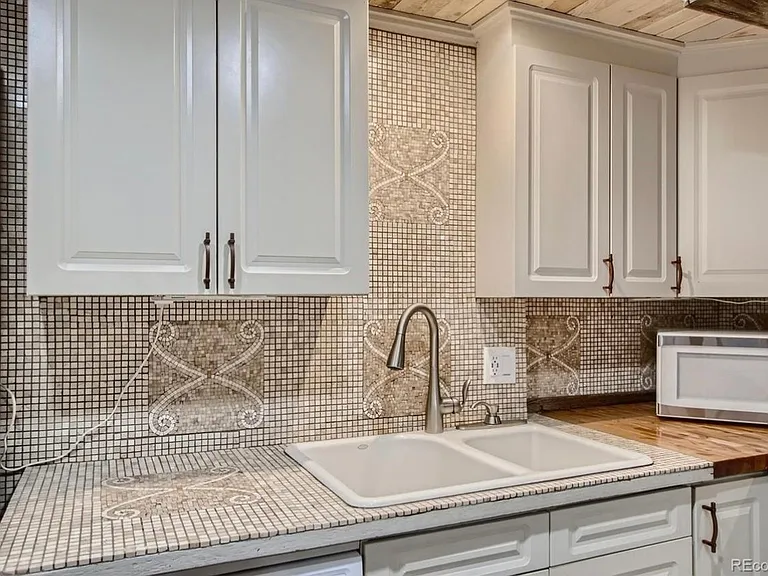 6249 Reed St — Photo 3