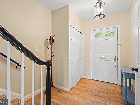 3rd image of 3581 Hamlet Pl