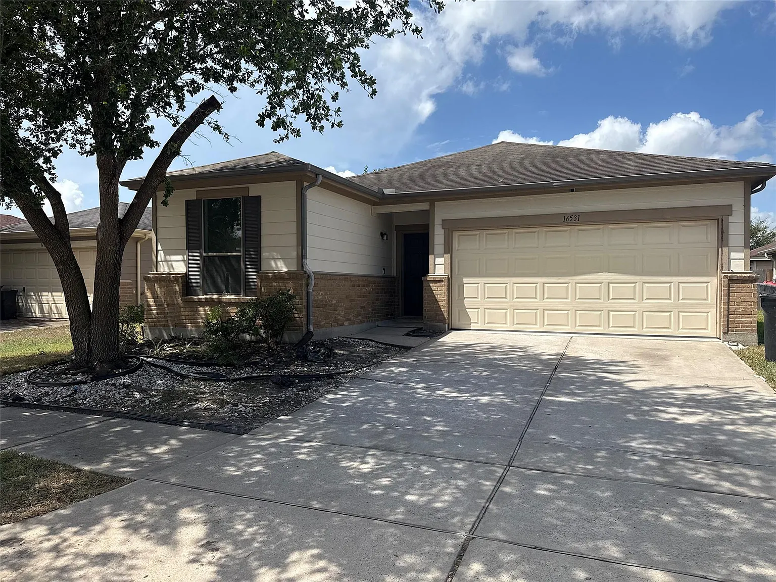 3 bed, 2.0 bath, 1625 sqft, $1,850 — Photo 1