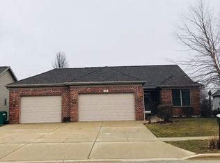1121 Martin St, Sycamore, IL 60178