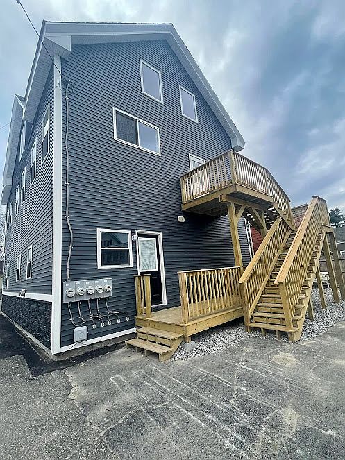 1st image of 114 Sawyer St APT 4