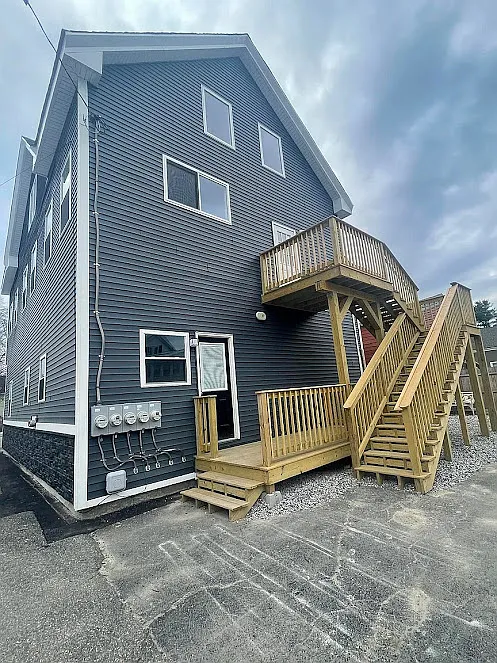 114 Sawyer St #4