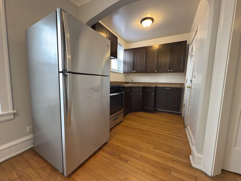 51175 W Montrose Ave #3A — Photo 16