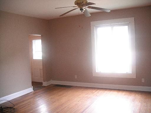 5th image of 785 E Bluff St