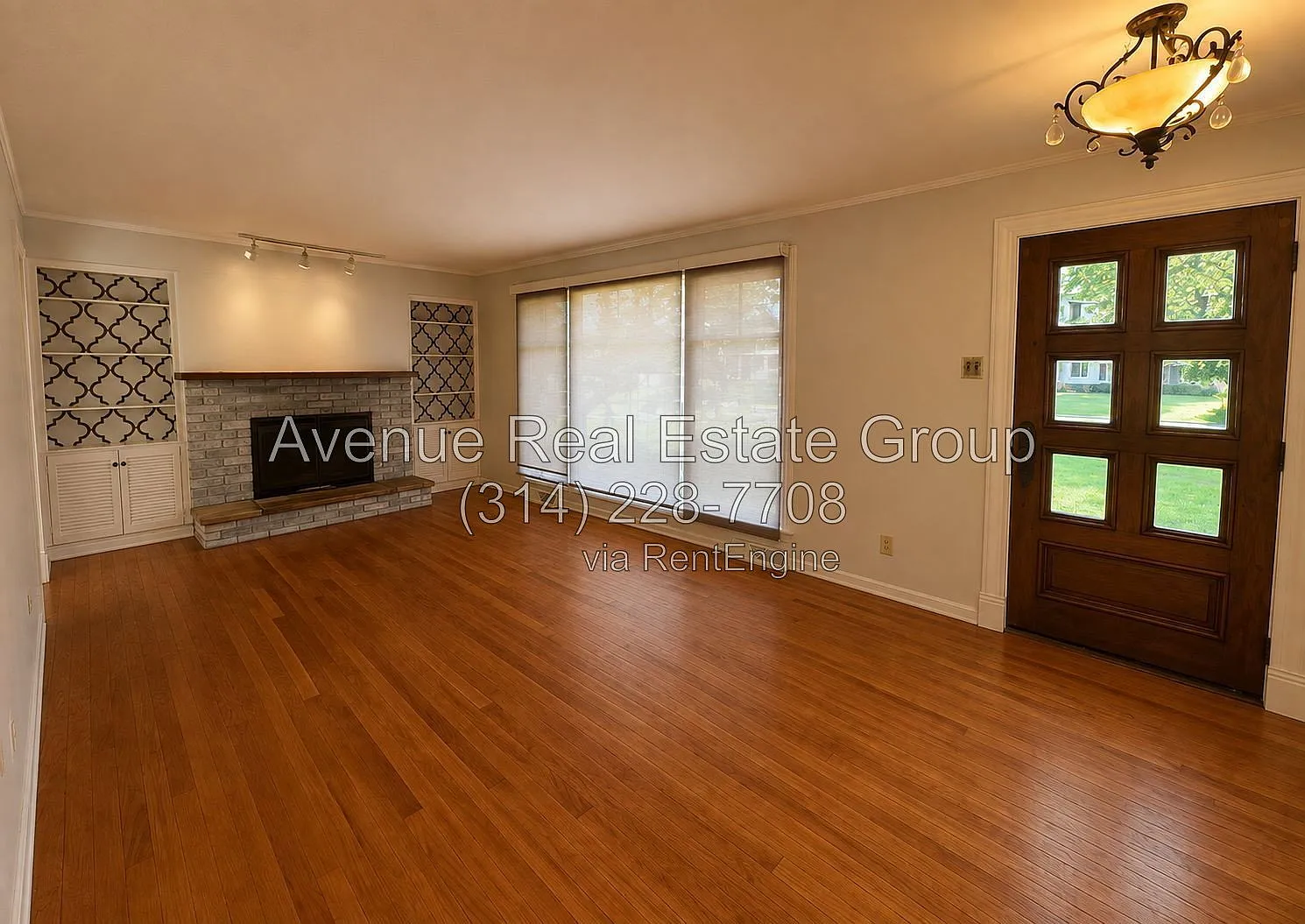 4 bed, 2.5 bath, 1428 sqft, $2,500 — Photo 2
